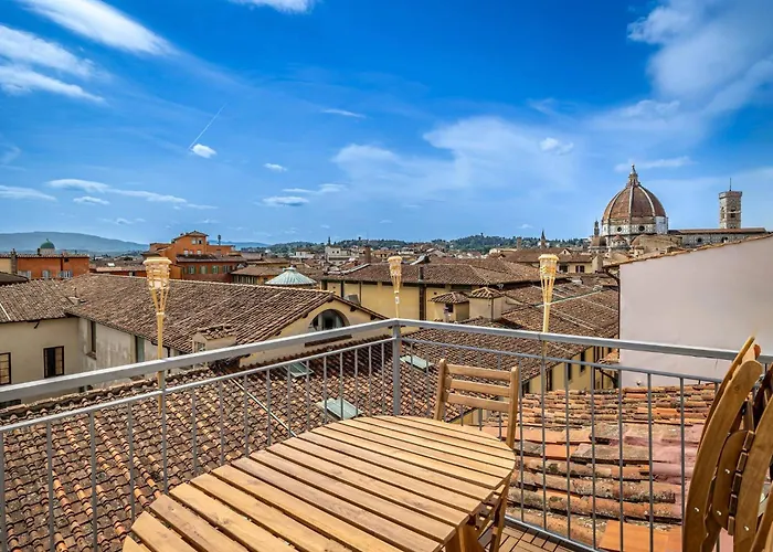 Yd Stunning Terrace On The Accademia